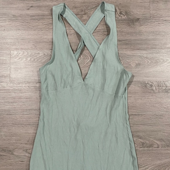 Reformation Ashlee Midi Dress Strappy Open Back Minimalist‎ Modern Soft Glam - Picture 5 of 9